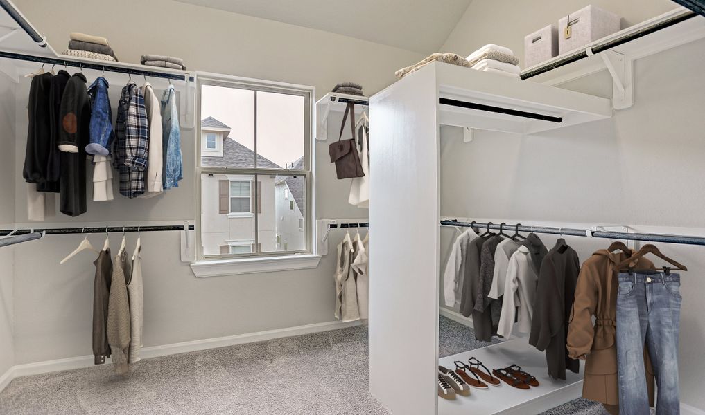 Huge owner's walk-in closet