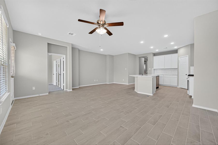 Spacious, unfurnished interior of a new home in Cypress Green, Hockley (Image 24).