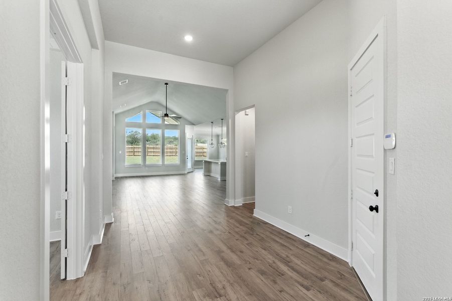 Spacious, unfurnished interior of a new home in Alsatian Oaks, Castroville (Image 29).
