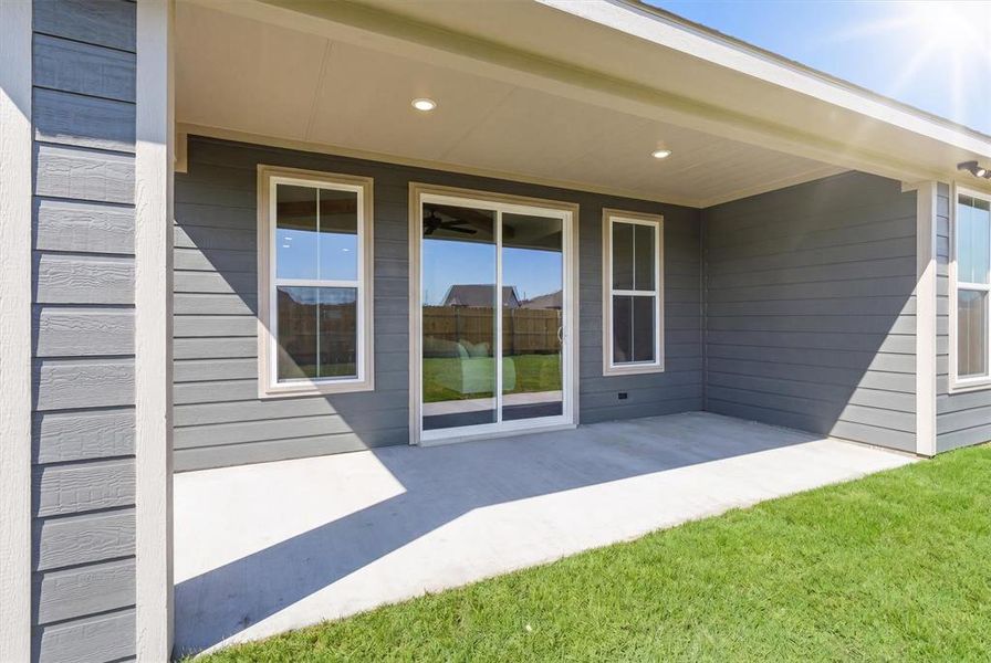 Exterior details and patio area of a home in , Tolar (Image 30).