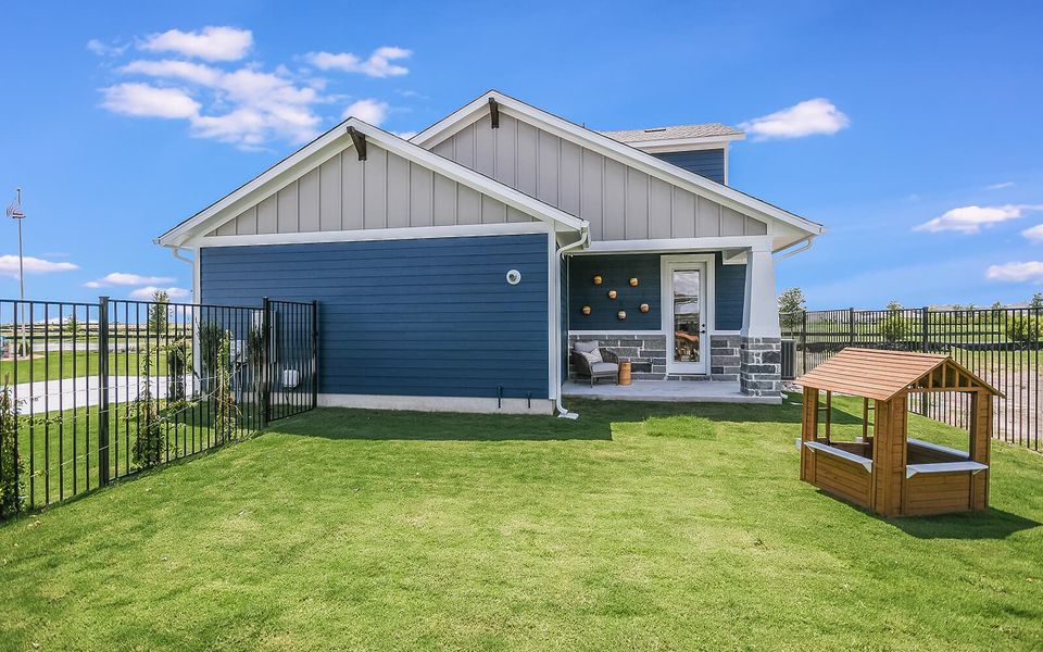 Exterior details and patio area of a home in Easton Park, Austin (Image 3).