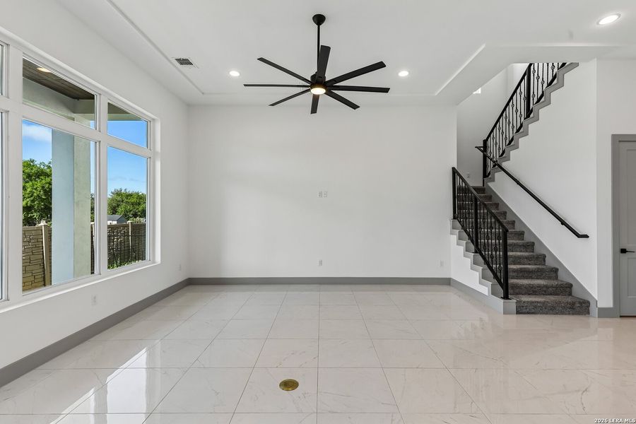 Spacious, unfurnished interior of a new home in , San Antonio (Image 32).