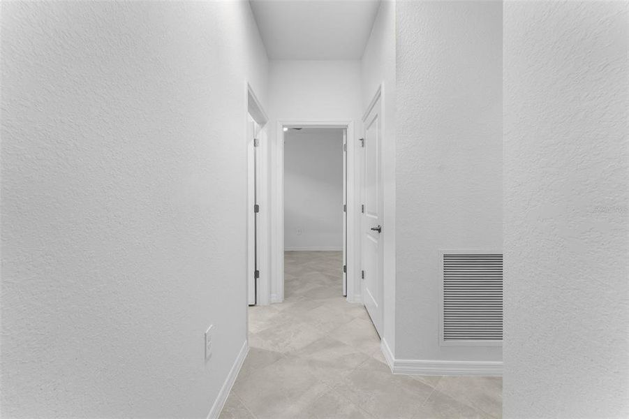 Spacious, unfurnished interior of a new home in , Port Charlotte (Image 17).