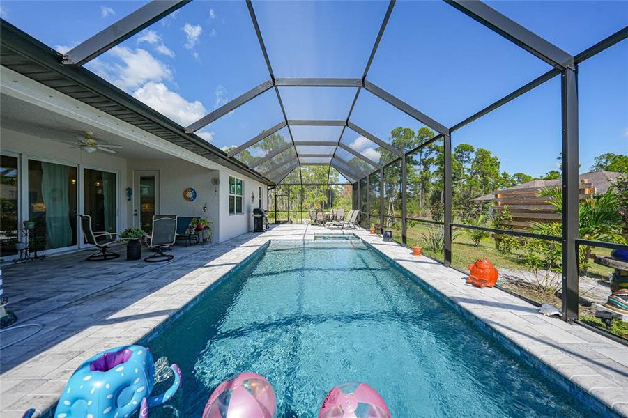 Exterior details and patio area of a home in , Punta Gorda (Image 18).