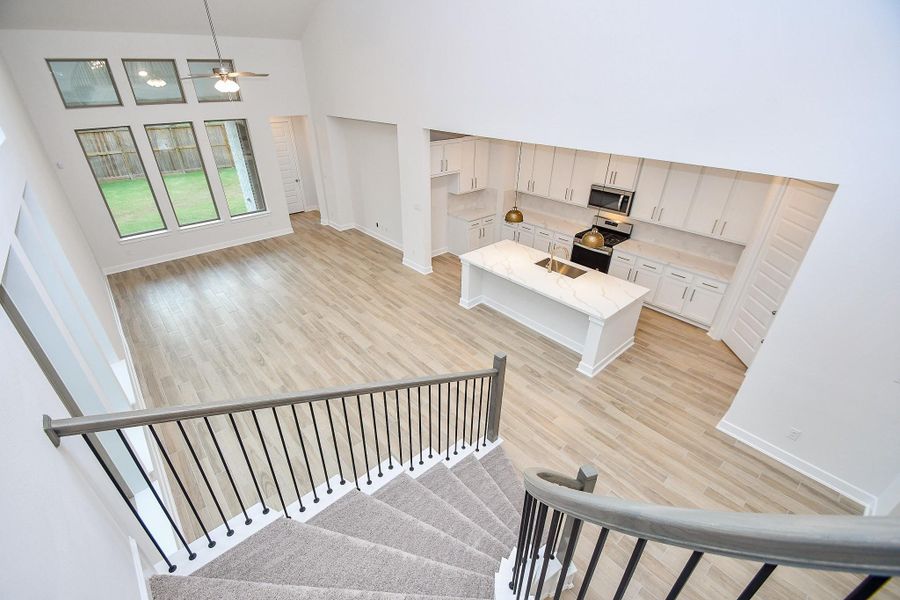 Furnished interior view inside a new home in Cross Creek West, Fulshear (Image 7).