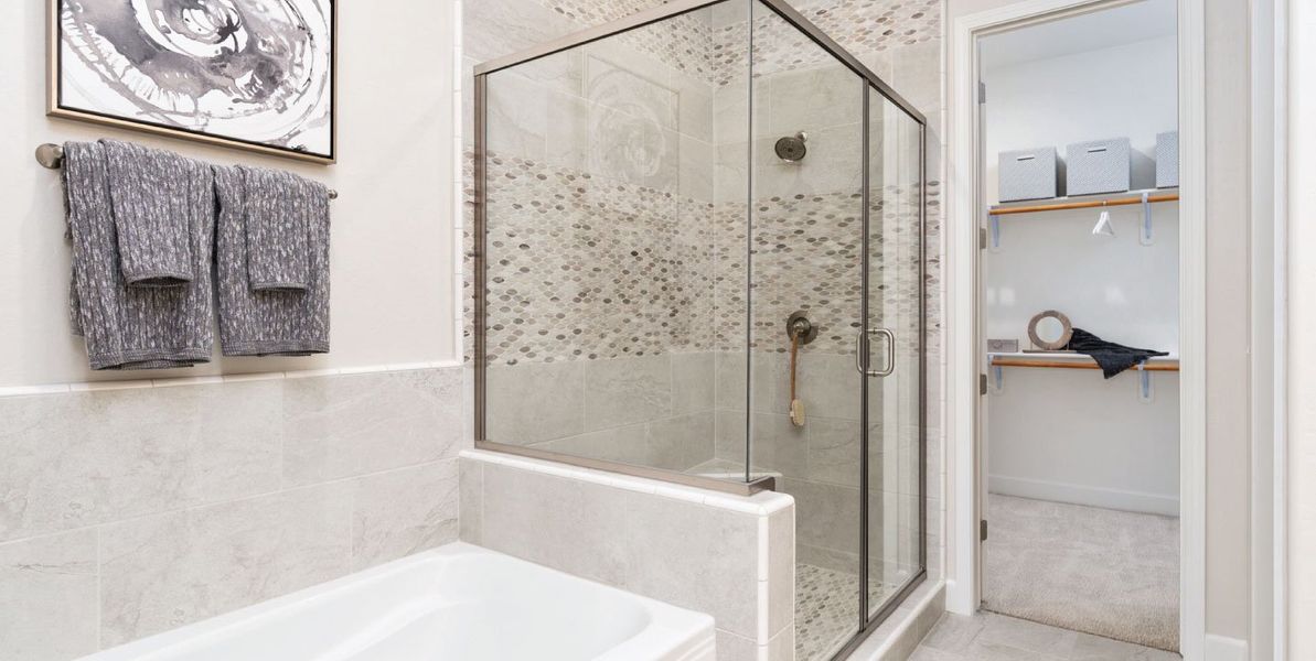 1440x724 Cypress-Owners-Bath