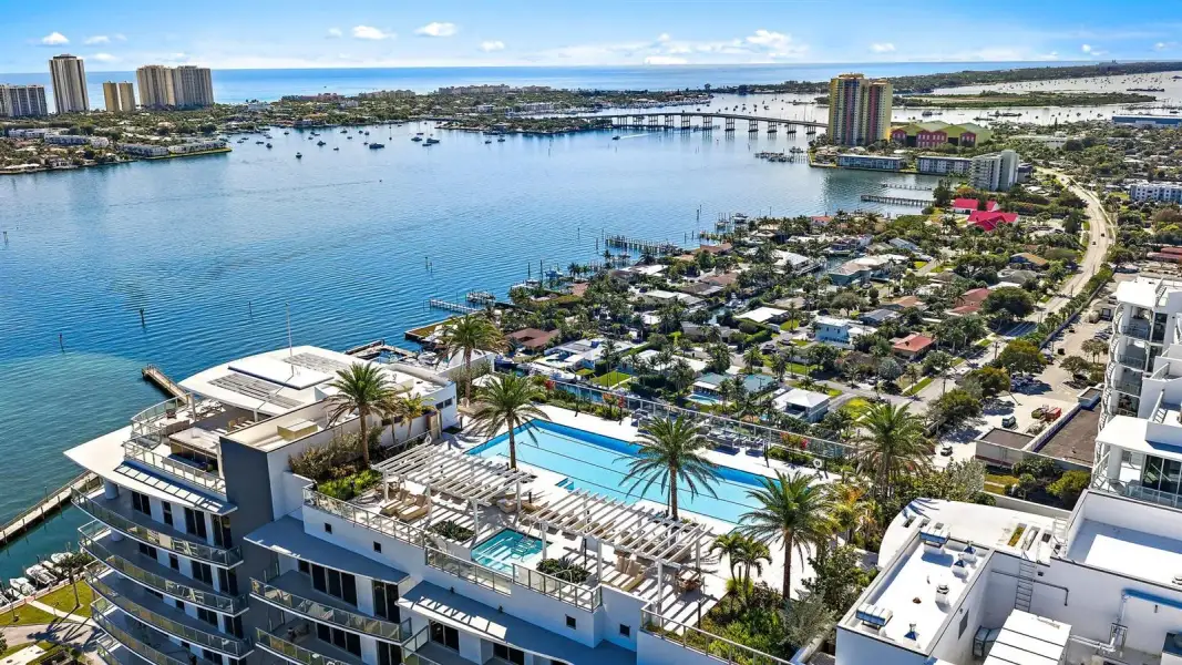 Aerial View Amenities Aerial View Amenities