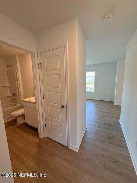 Spacious, unfurnished interior of a new home in Grand Reserve, Bunnell (Image 22).