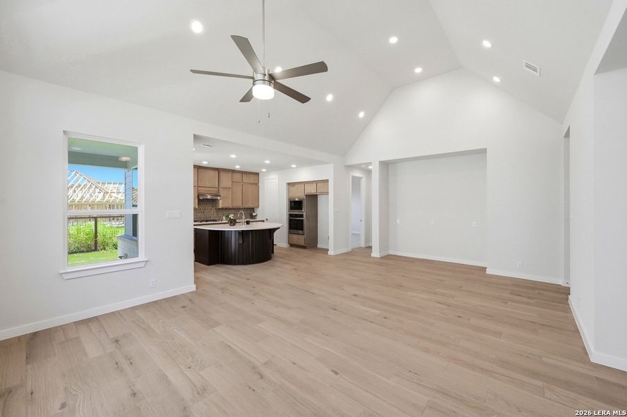 Spacious, unfurnished interior of a new home in The Crossvine, Schertz (Image 19). Spacious, unfurnished interior of a new home in The Crossvine, Schertz (Image 19).