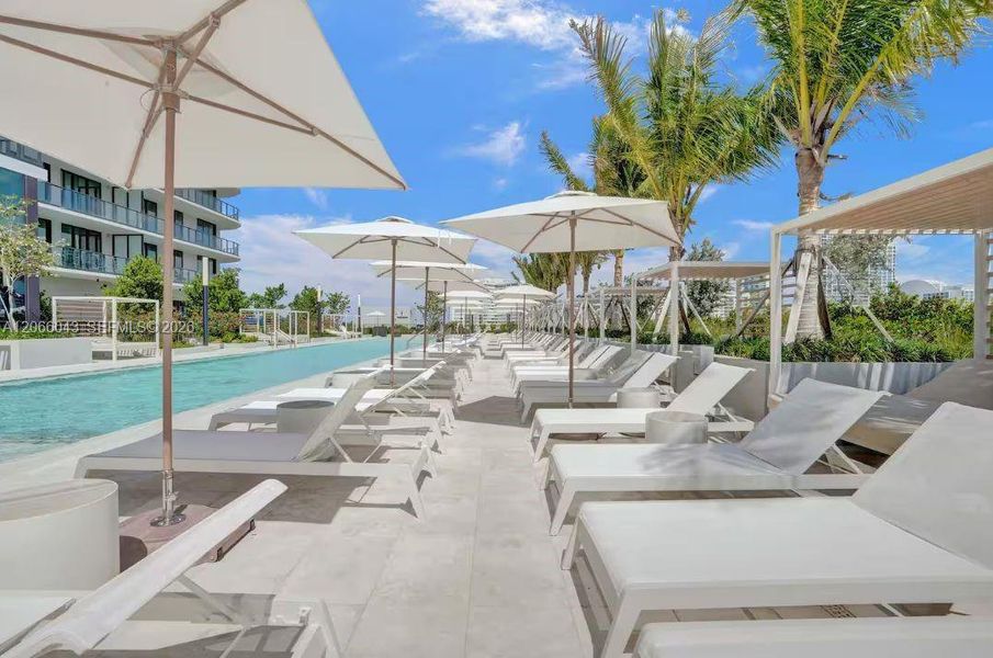 Community amenities in , Miami Beach (Image 37).