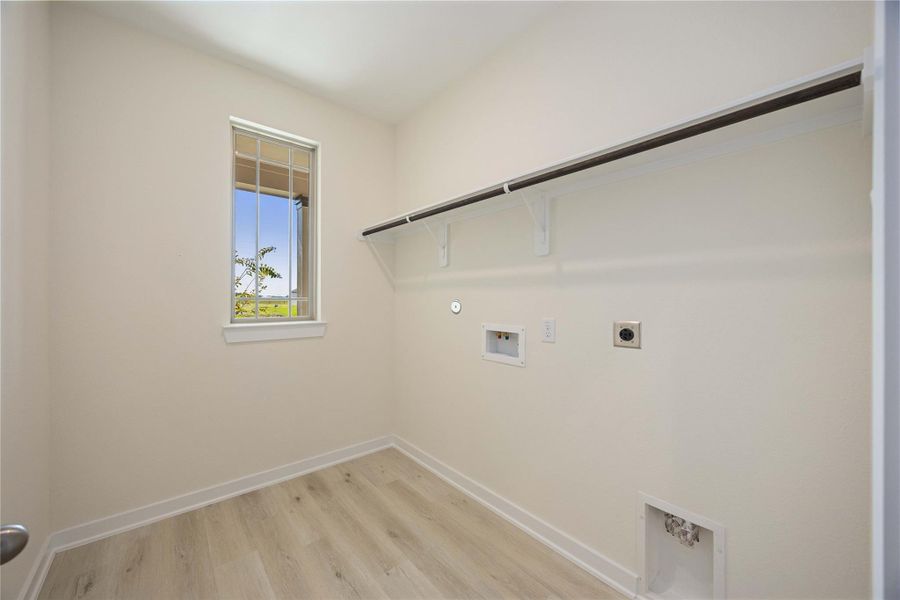 Spacious, unfurnished interior of a new home in Blue Heron Estates, Beasley (Image 27).