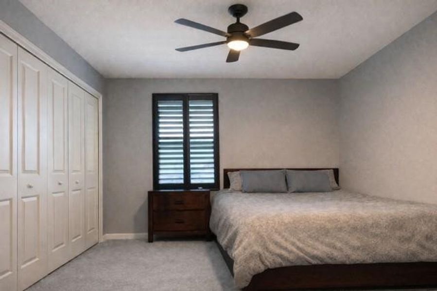 Plush Wall to Wall Carpeting.