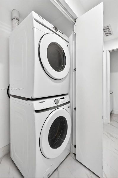 Image 42 of a home in .