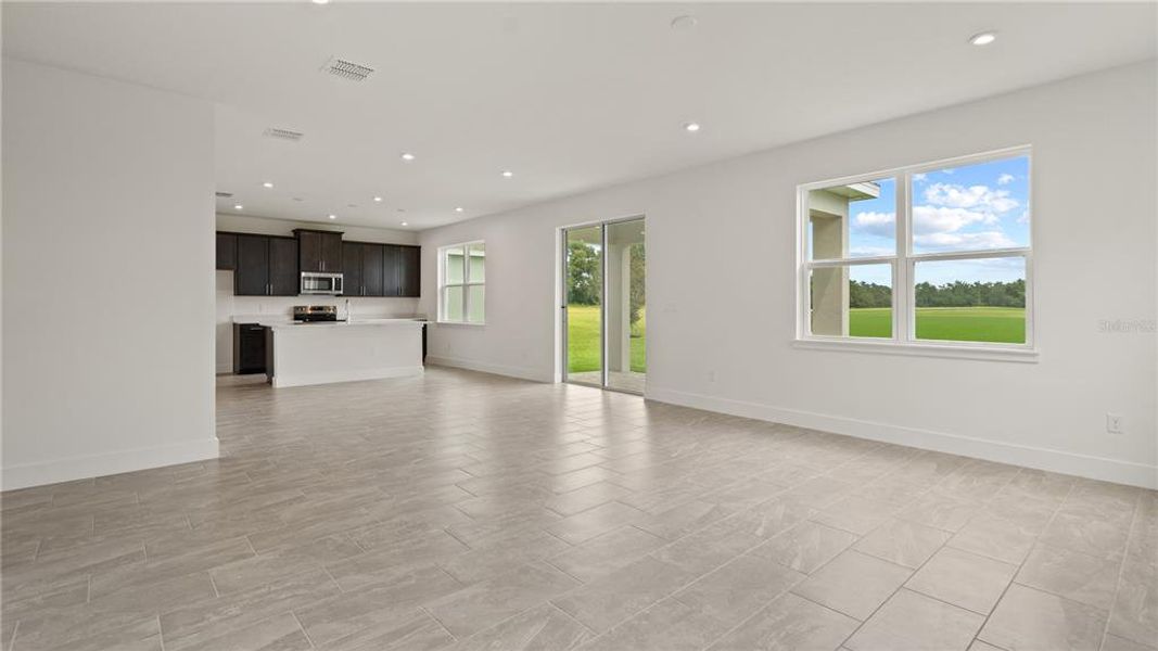 Spacious, unfurnished interior of a new home in Trailside, Mount Dora (Image 34).