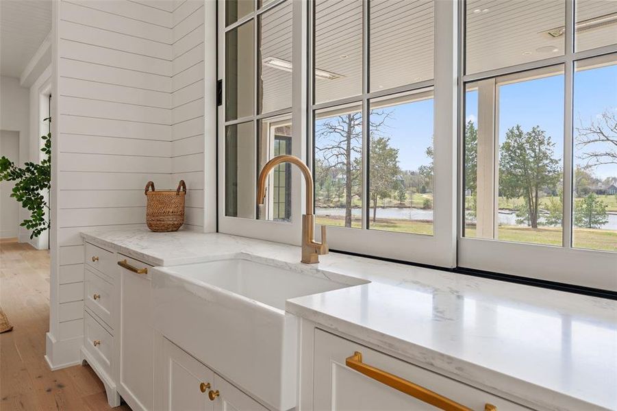 Furnished interior view inside a new home in , Malakoff (Image 15).