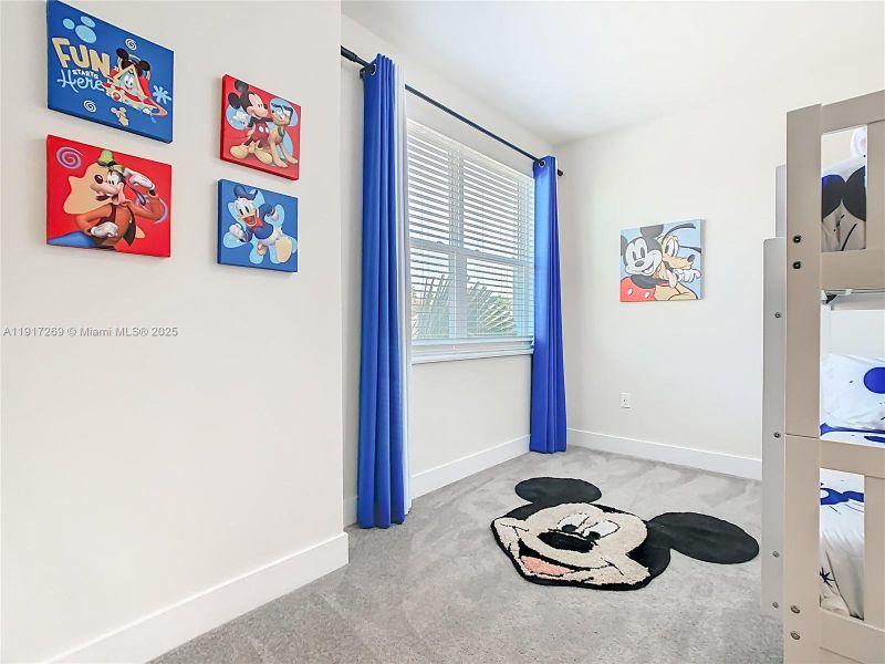 Furnished interior view inside a new home in , Clermont (Image 44). Furnished interior view inside a new home in , Clermont (Image 44).