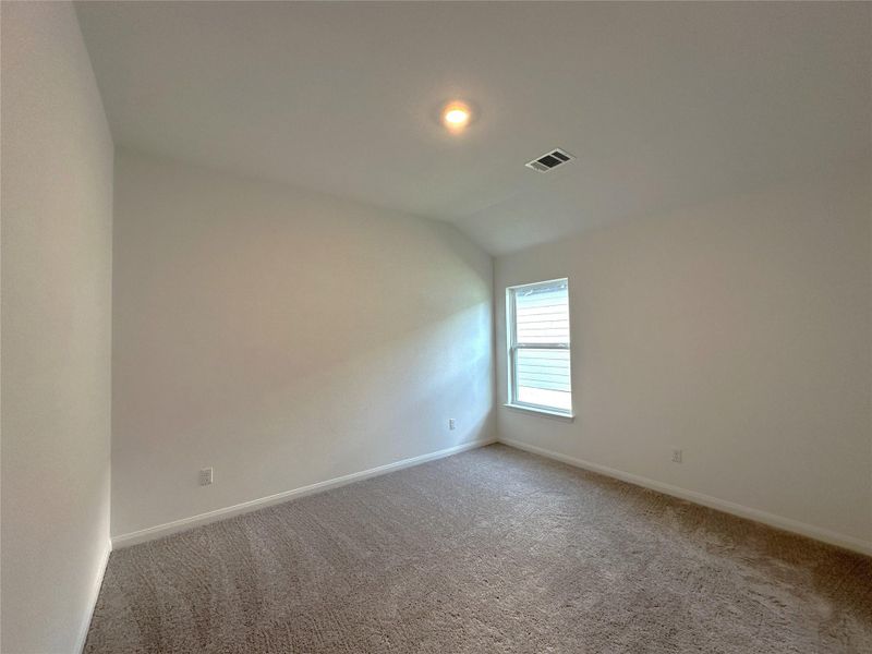 Spacious, unfurnished interior of a new home in , Jarrell (Image 7).