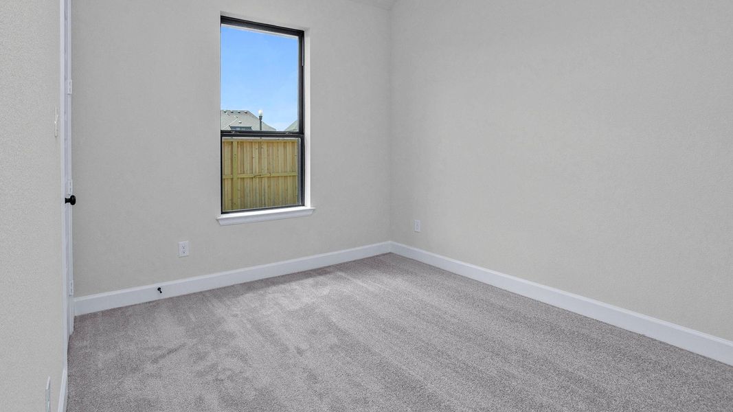 Spacious, unfurnished interior of a new home in Riceland, Mont Belvieu (Image 13).