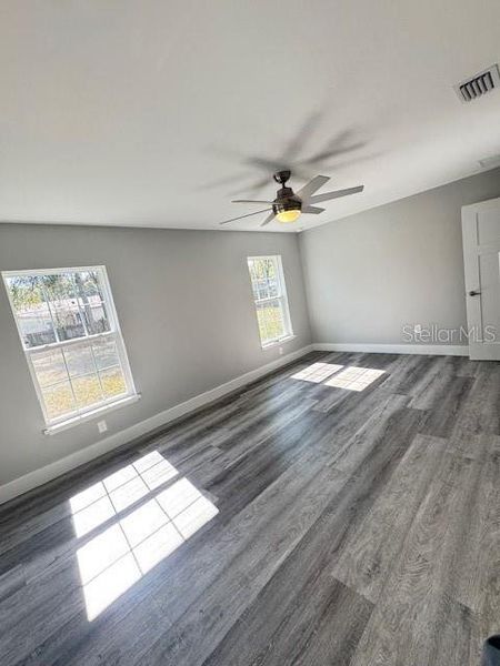 Spacious, unfurnished interior of a new home in , Ocklawaha (Image 14).
