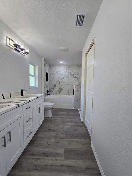 Furnished interior view inside a new home in , Ocala (Image 7).