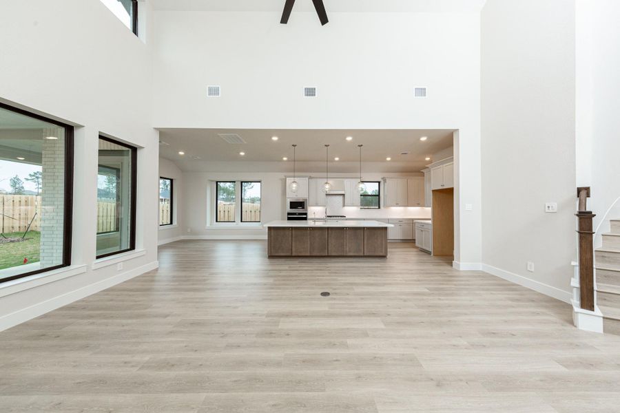 Stunning open-concept design—perfect for both everyday living and entertaining!