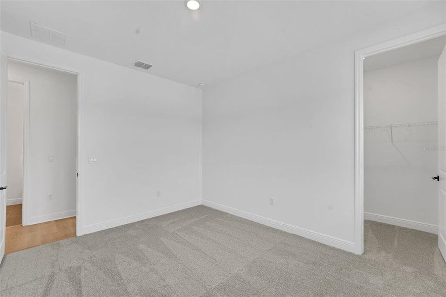 Spacious, unfurnished interior of a new home in Palms at Windermere, Windermere (Image 27).