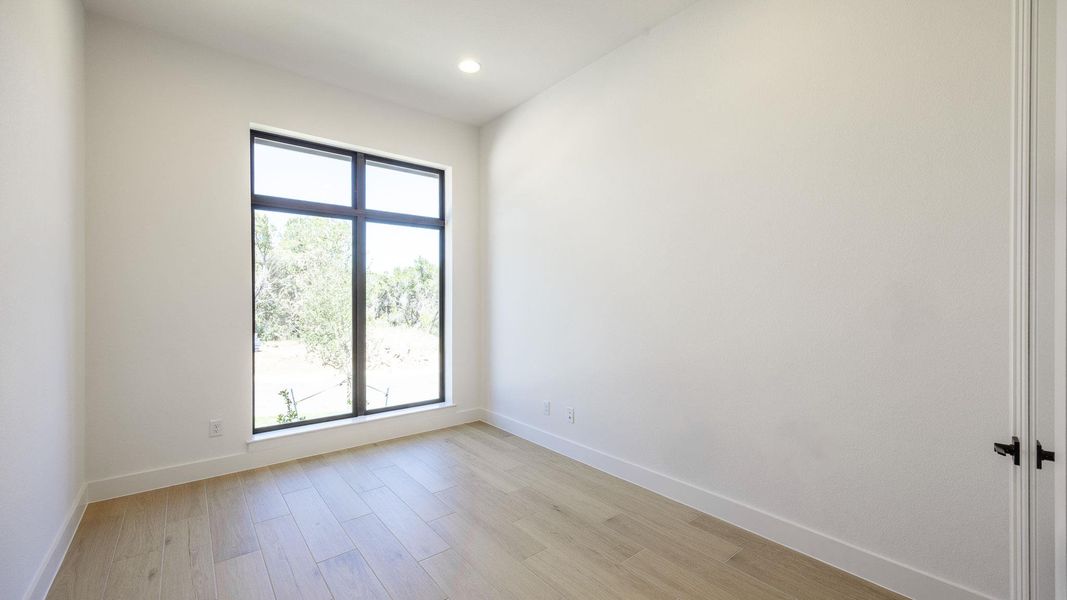 Spacious, unfurnished interior of a new home in Parkside on the River, Georgetown (Image 10). Spacious, unfurnished interior of a new home in Parkside on the River, Georgetown (Image 10).