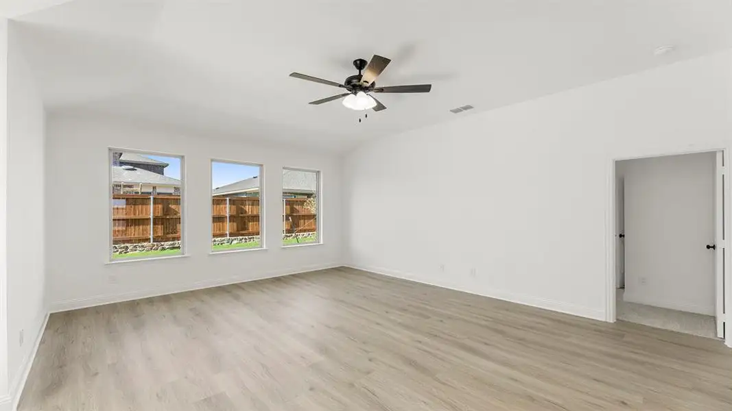 14. 2419 Liberty - Family