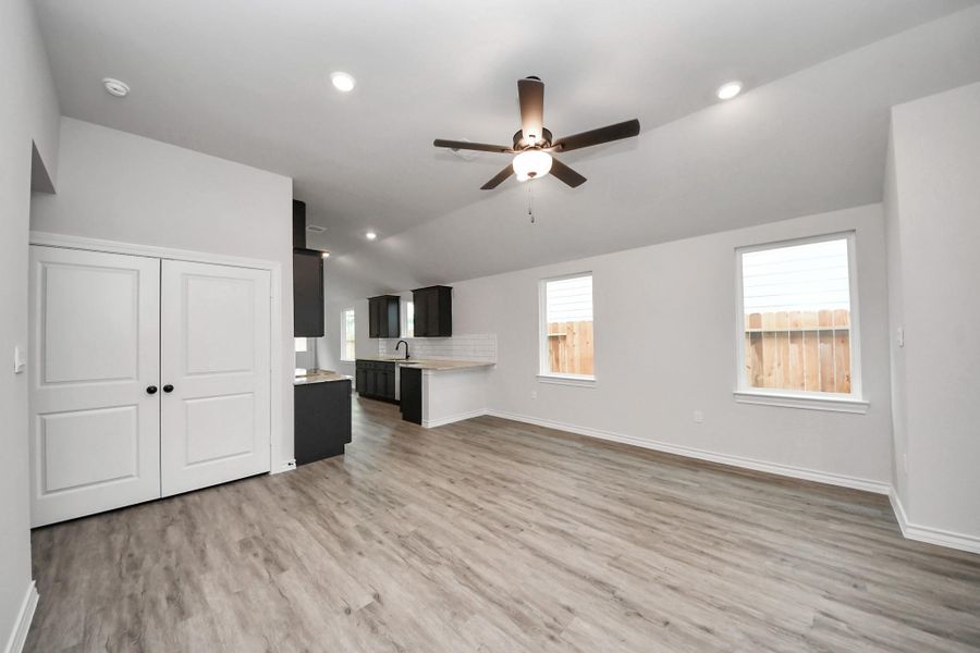 Spacious, unfurnished interior of a new home in The Enclave at Spring Branch, Montgomery (Image 32). Spacious, unfurnished interior of a new home in The Enclave at Spring Branch, Montgomery (Image 32).