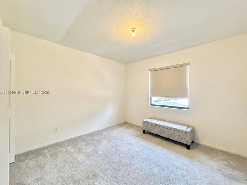Spacious, unfurnished interior of a new home in , Dania Beach (Image 22).