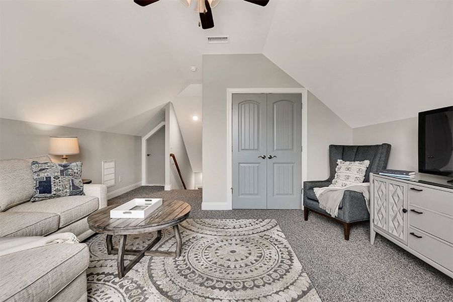 Shelter Bay, Bonus Room