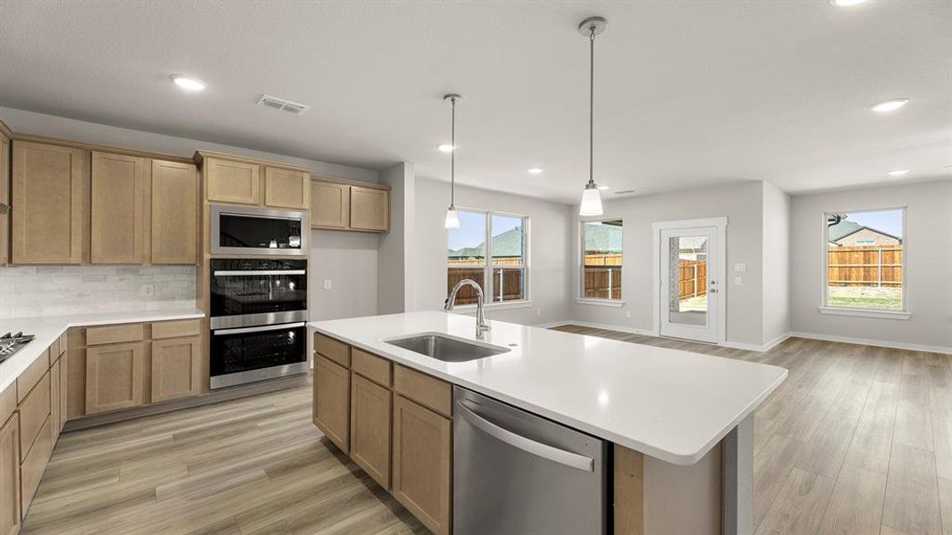 09. 747 Embrace - Kitchen (3) 09. 747 Embrace - Kitchen (3)