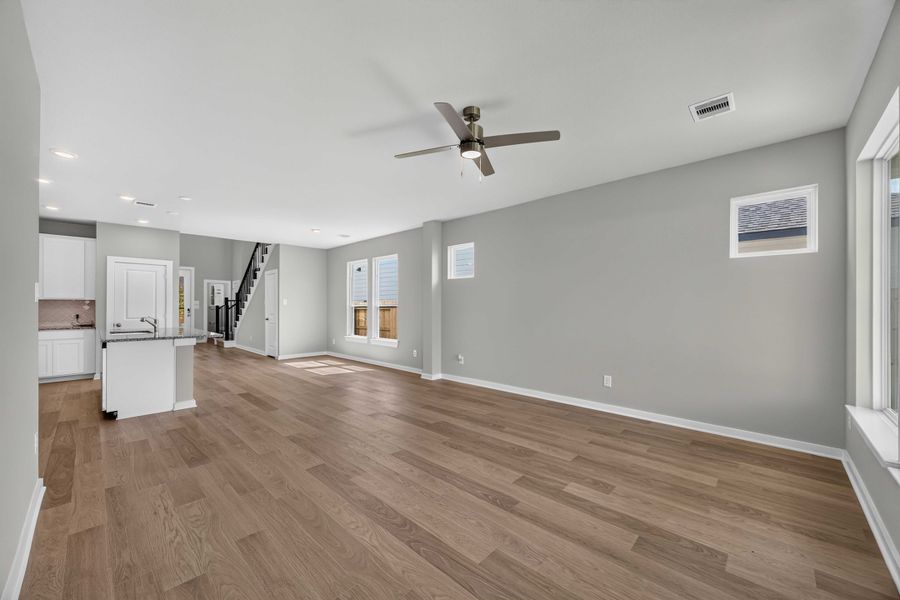 Spacious, unfurnished interior of a new home in La Segarra 40', Brookshire (Image 19). Spacious, unfurnished interior of a new home in La Segarra 40', Brookshire (Image 19).