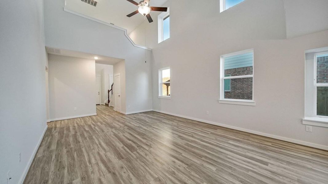 Representative furnished interior of a home built from the Meridian by Brightland Homes in Mostyn Springs, Magnolia (Image 9).