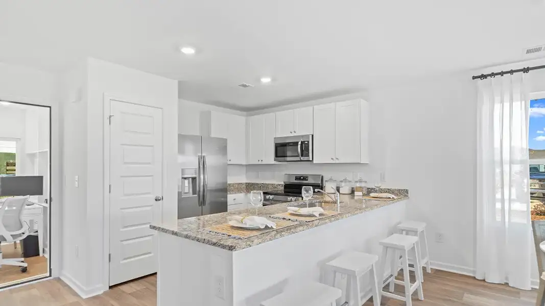 3320 Newlin Kitchen 1of4 F1