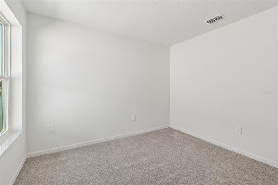 Spacious, unfurnished interior of a new home in Southpointe, Palmetto (Image 28).