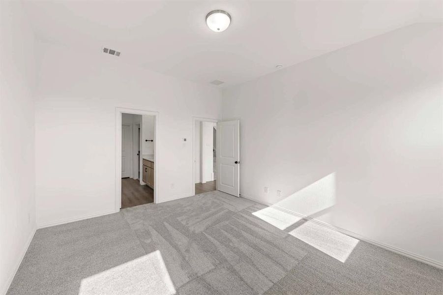 Spacious, unfurnished interior of a new home in Devonshire 50s, Forney (Image 22). Spacious, unfurnished interior of a new home in Devonshire 50s, Forney (Image 22).