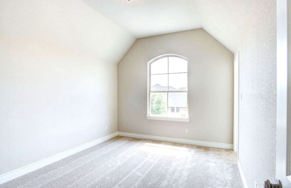 Representative unfurnished interior of a home built from the 3281 by Ravenna Homes in Bridgeland 50′, Cypress (Image 33).