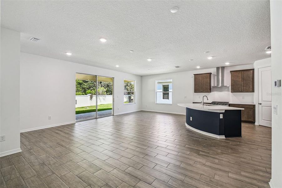 Spacious, unfurnished interior of a new home in Cascades at Southern Hills, Brooksville (Image 40).