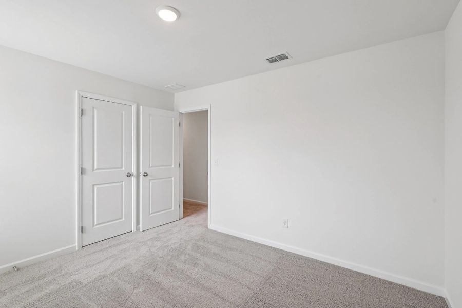 Representative unfurnished interior of a home built from the Luminary by Starlight Homes in The Summit at Carters Station, Columbia (Image 19).