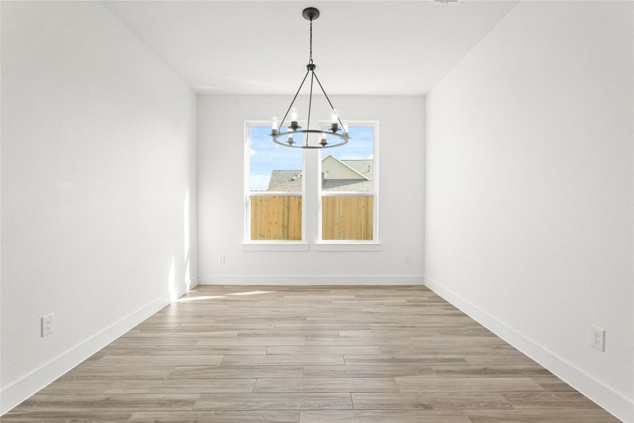 Elegant dining room (*Photo not of actual home and used for illustration purposes only.)