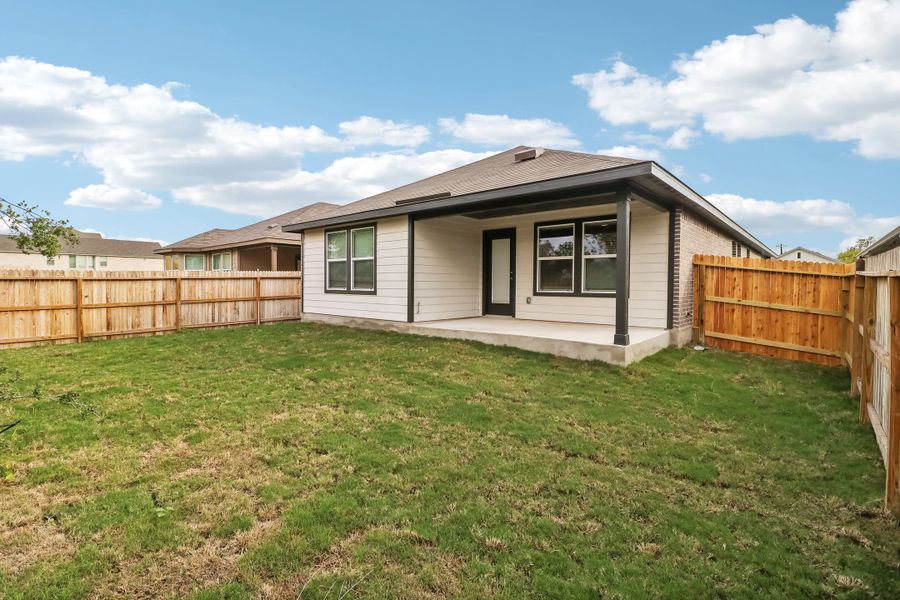 Back exterior of the Cascade floorplan at a Meritage Homes community.