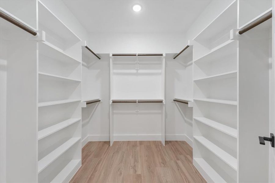 Image 12 of a home in .