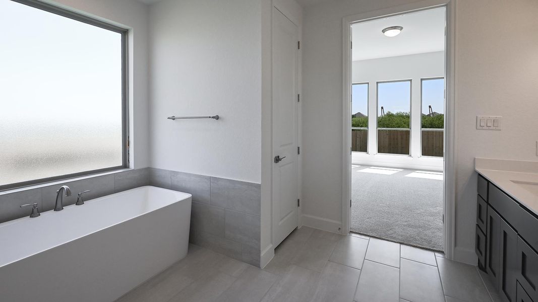Furnished interior view inside a new home in Homestead, Schertz (Image 12).