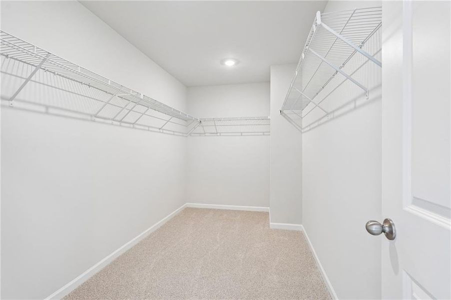Spacious, unfurnished interior of a new home in Northwoods at Mirror Lake, Villa Rica (Image 51).