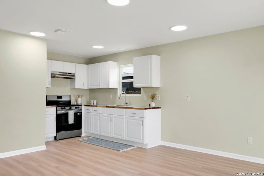 Furnished interior view inside a new home in , Nixon (Image 5).