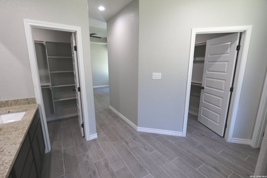 Image 35 of a home in .