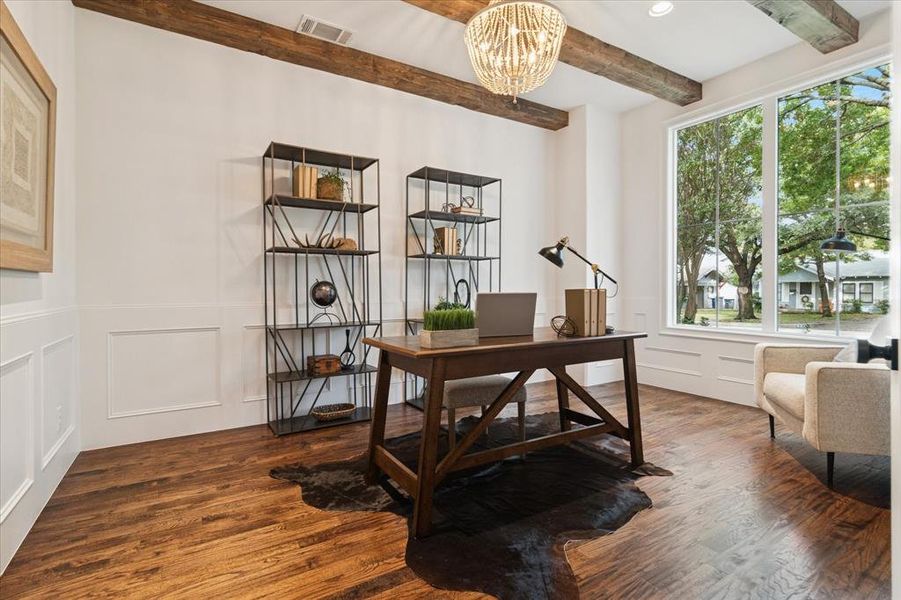 Furnished interior view inside a new home in , Dallas (Image 25).