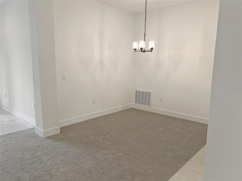 Spacious, unfurnished interior of a new home in Arbor Park, Leesburg (Image 7).