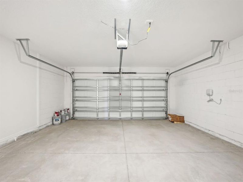 Spacious, unfurnished interior of a new home in Benton Hills - Classic Series, Brooksville (Image 24).